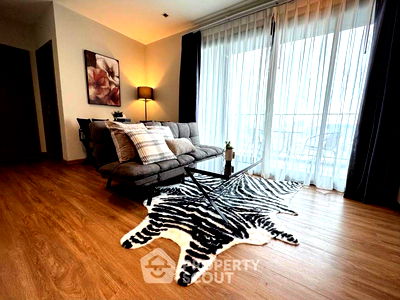 Condos for sale : 2-BR Condo at The Base Central Pattaya close to Central Festival Pattaya (ID 2140124)