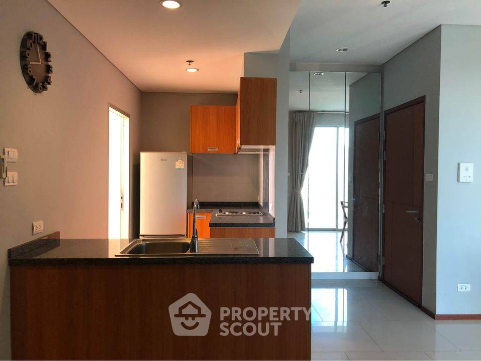 รูป คอนโด 1-ห้องนอน ที่ วิลล่า สาทร ใกล้ BTS กรุงธนบุรี (ID 698453) - รูปที่ 3/7