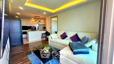 Condos for sale : 1-BR Condo at The Peak Towers close to Phratamnak (ID 2155345)