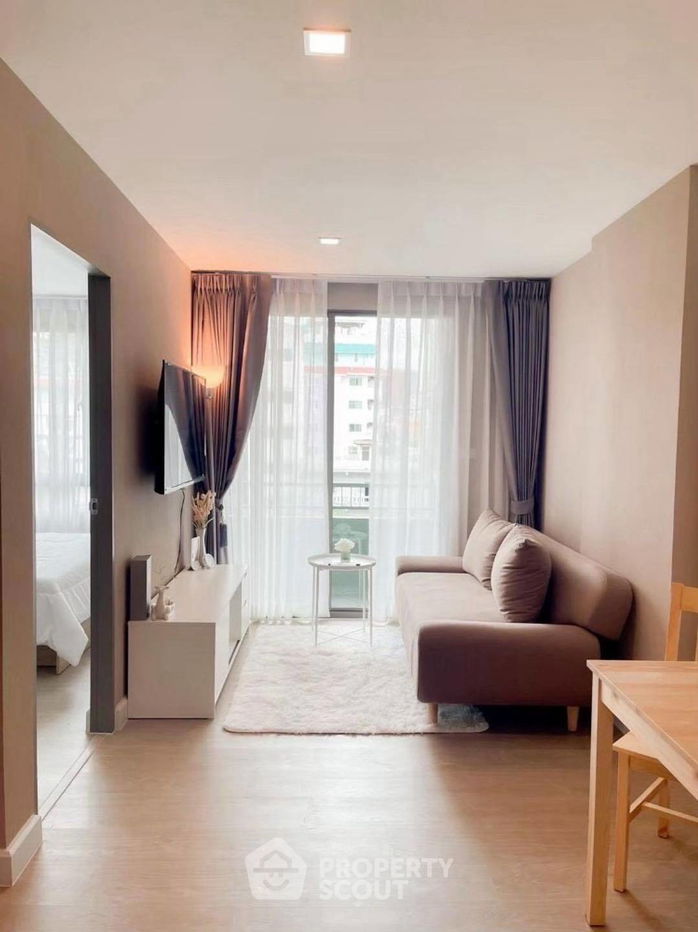 picture 1-BR Condo at Metro Luxe Ratchada near MRT Huai Khwang (ID 2179668) - 1/7