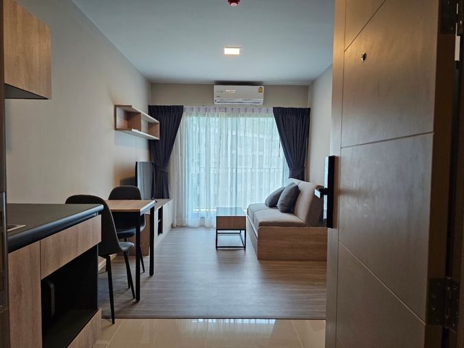 ให้เช่าคอนโด ดีคอนโด ไฮด์อเวย์ รังสิต ✨ ห้อง 1 bed ขนาด 33.26 ตร.ม. วิวสระ  ✨ 12,500 บาท/เดือน