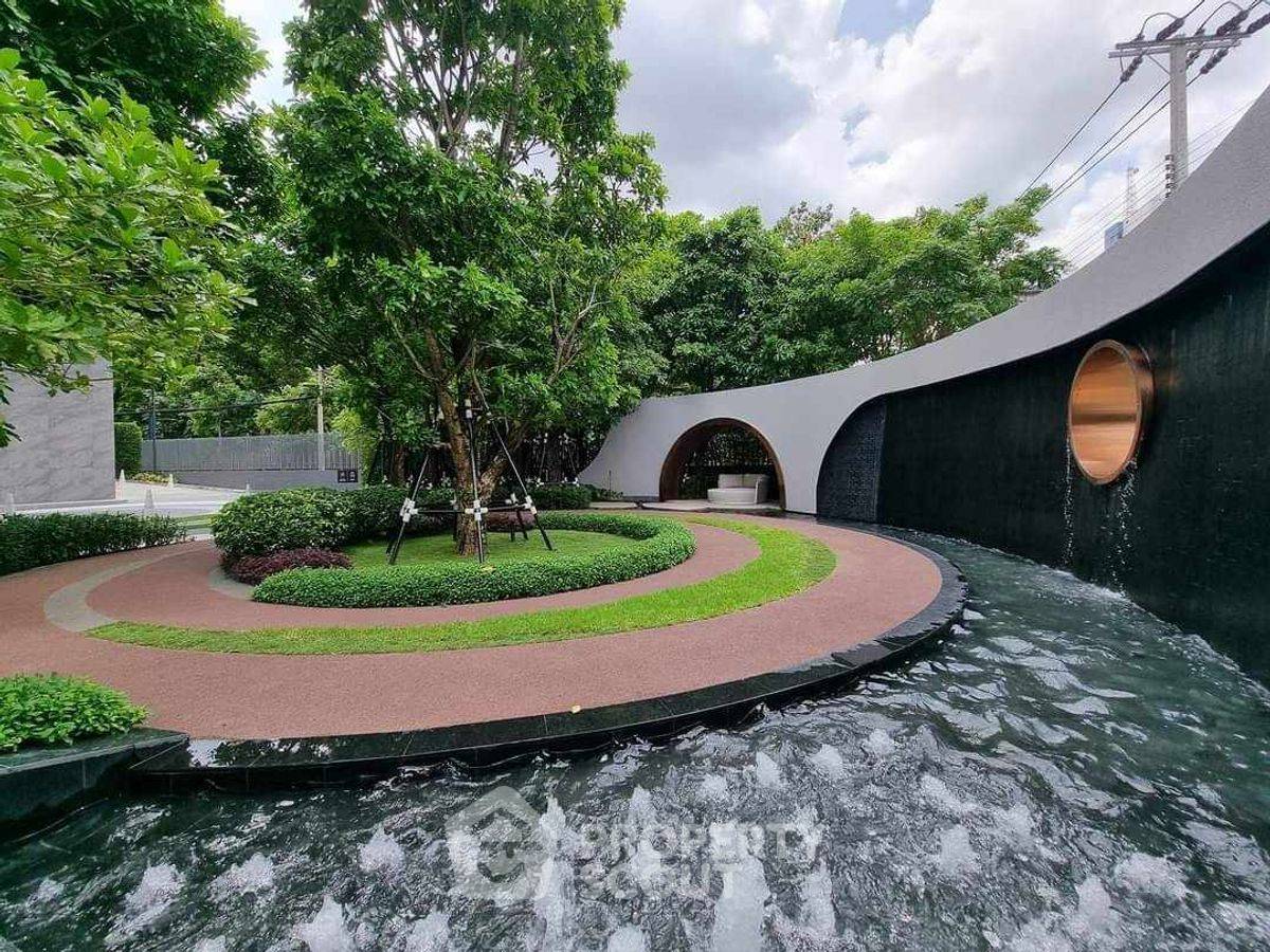 picture 1-BR Condo at The Extro Phayathai–Rangnam near BTS Victory Monument (ID 2084006) - 7/11