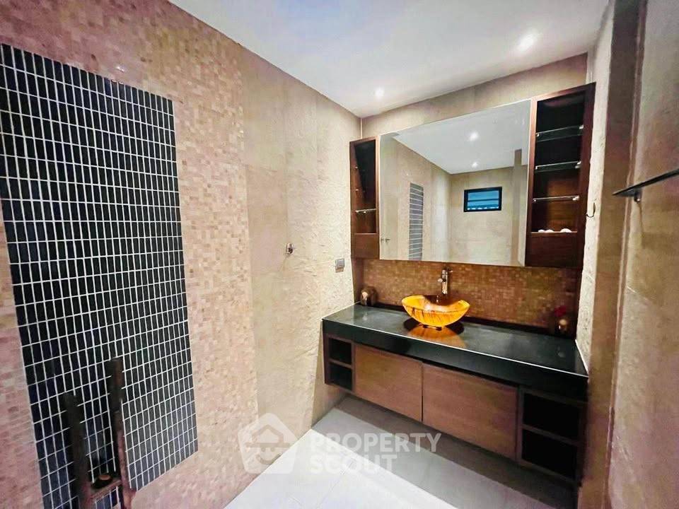 รูป คอนโด 3-ห้องนอน ที่ โนวา มิราจ คอนโดมิเนียม ใกล้ ปราสาทสัจธรรม (ID 2131561) - รูปที่ 10/18
