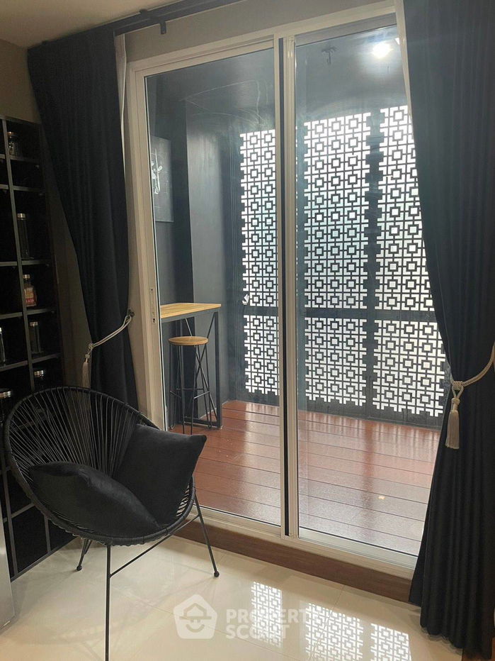 picture 1-BR Condo at Tree Condo Ekamai near BTS Ekkamai (ID 1353348) - 2/9