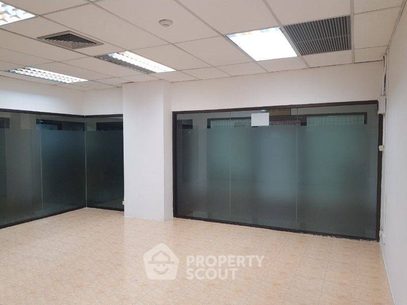 รูป คอนโด 1-ห้องนอน ที่ ออมนิ ทาวเวอร์ ใกล้ BTS นานา (ID 1512668) - รูปที่ 7/11