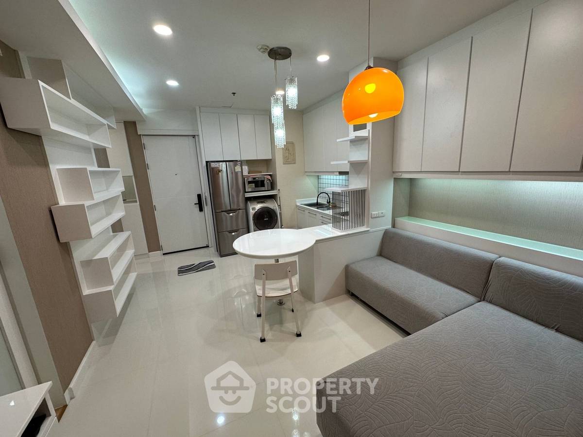 picture 2-BR Condo at Baan Klang Krung Siam-Pathumwan Condominium near BTS Ratchathewi (ID 1501735) - 1/10
