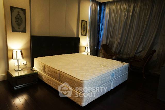 picture 2-BR Condo at Aguston Sukhumvit 22 near MRT Queen Sirikit National Convention Centre (ID 509961) - 4/6