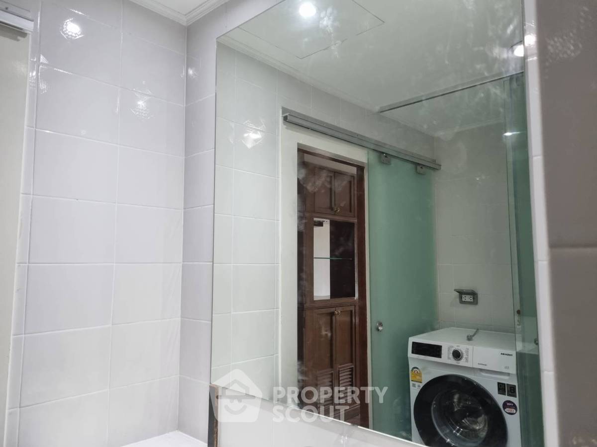 รูป คอนโด 1-ห้องนอน ที่ สาธร การ์เด้นส์ ใกล้ MRT สีลม (ID 320684) - รูปที่ 8/13