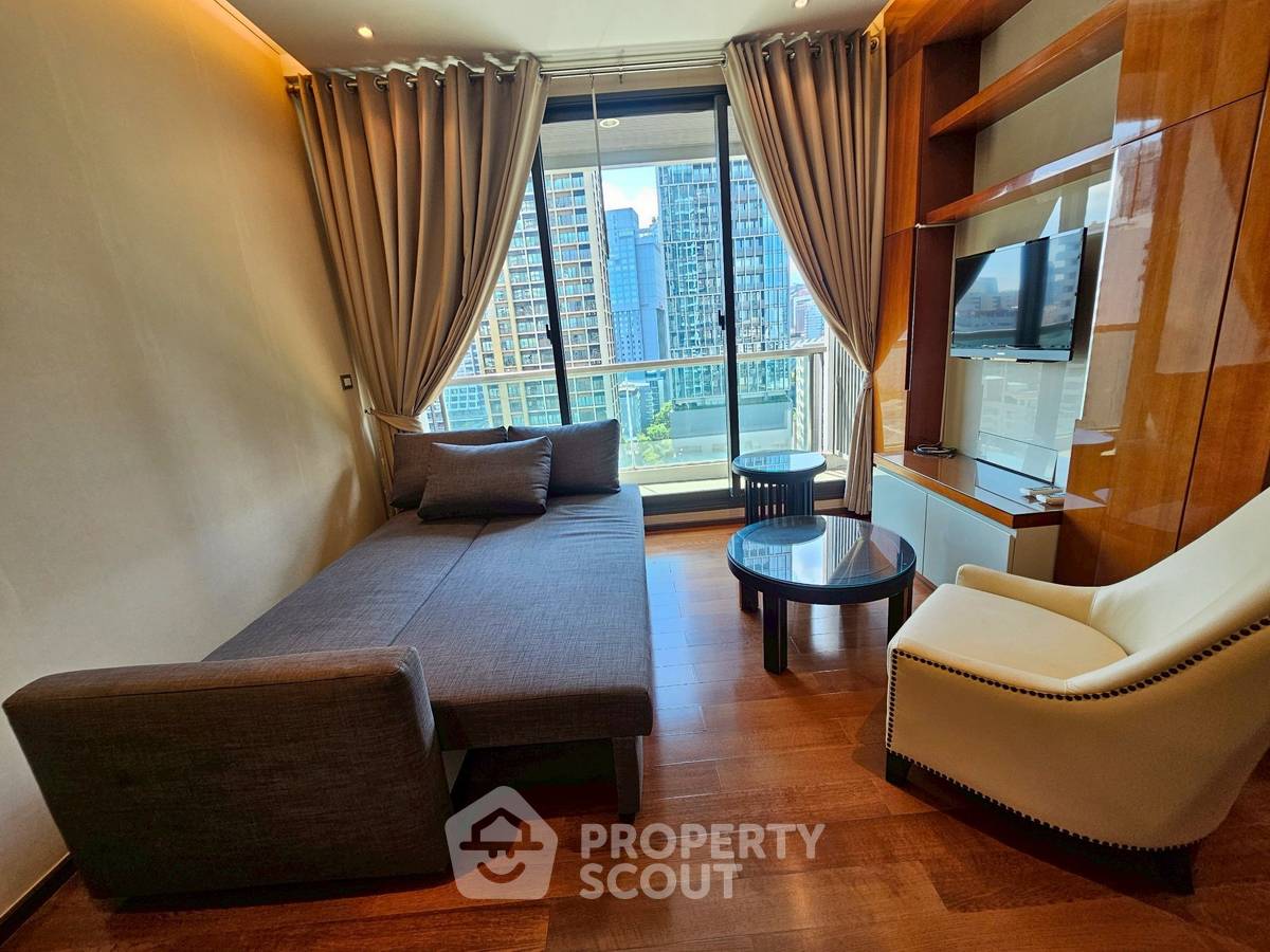 picture 1-BR Condo at The Address Sukhumvit 28 near BTS Phrom Phong (ID 2110214) - 2/5