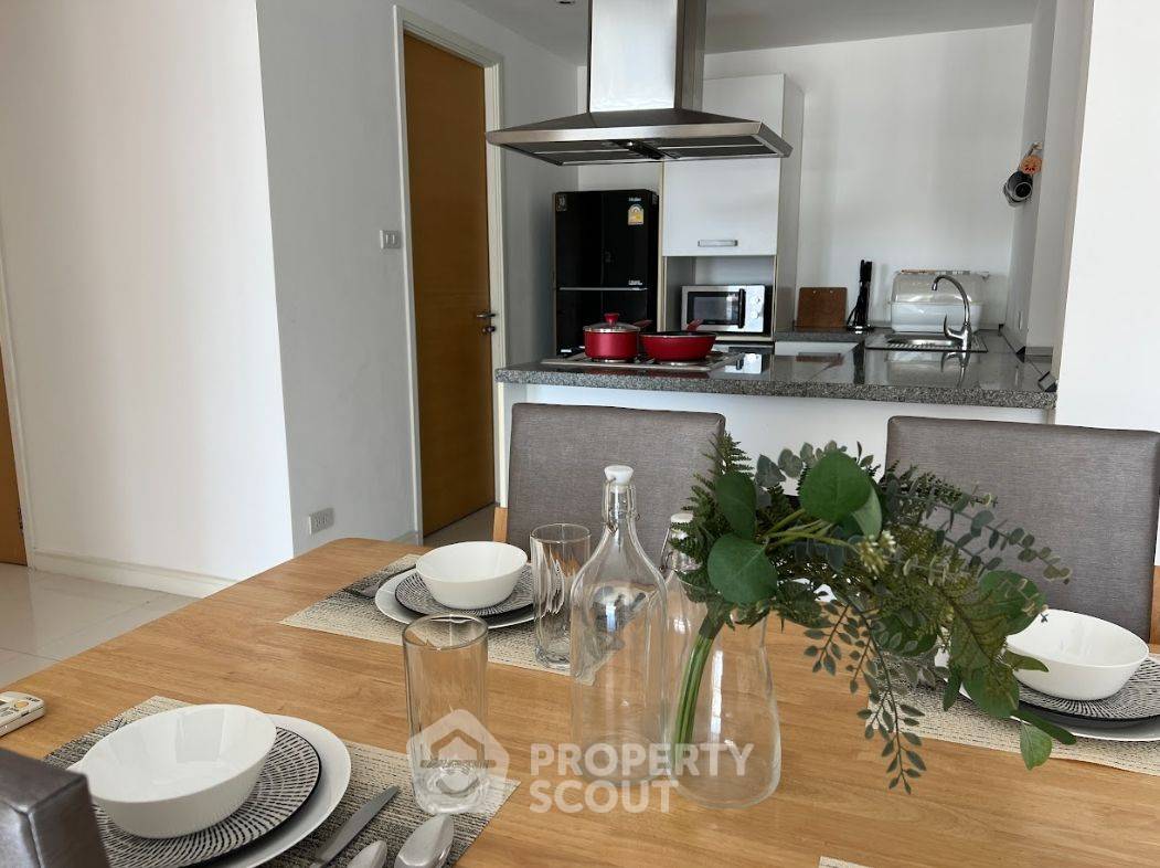 picture 2-BR Condo at Fullerton Sukhumvit near BTS Ekkamai (ID 1521198) - 8/14
