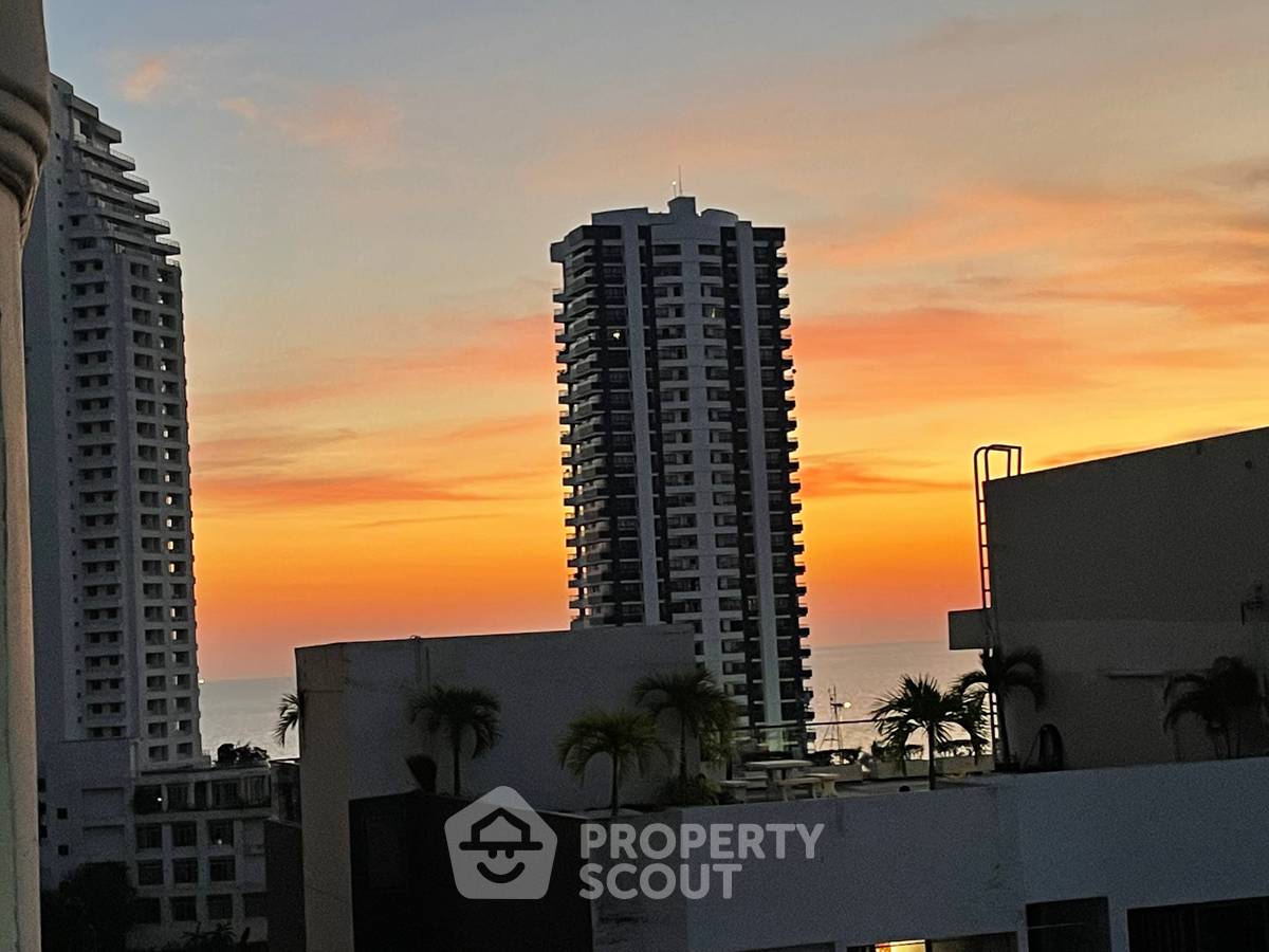 picture Studio Condo at Cosy Beach View close to Phratamnak (ID 1450923) - 5/6