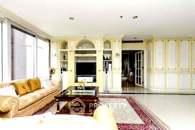Condos for rent : 3-BR Condo at Langsuan Ville near BTS Ratchadamri (ID 2089691)
