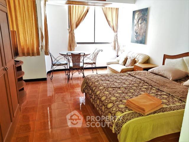 picture Studio Condo at Thep Thip Mansion Condominium close to Phratamnak (ID 1455866) - 2/12