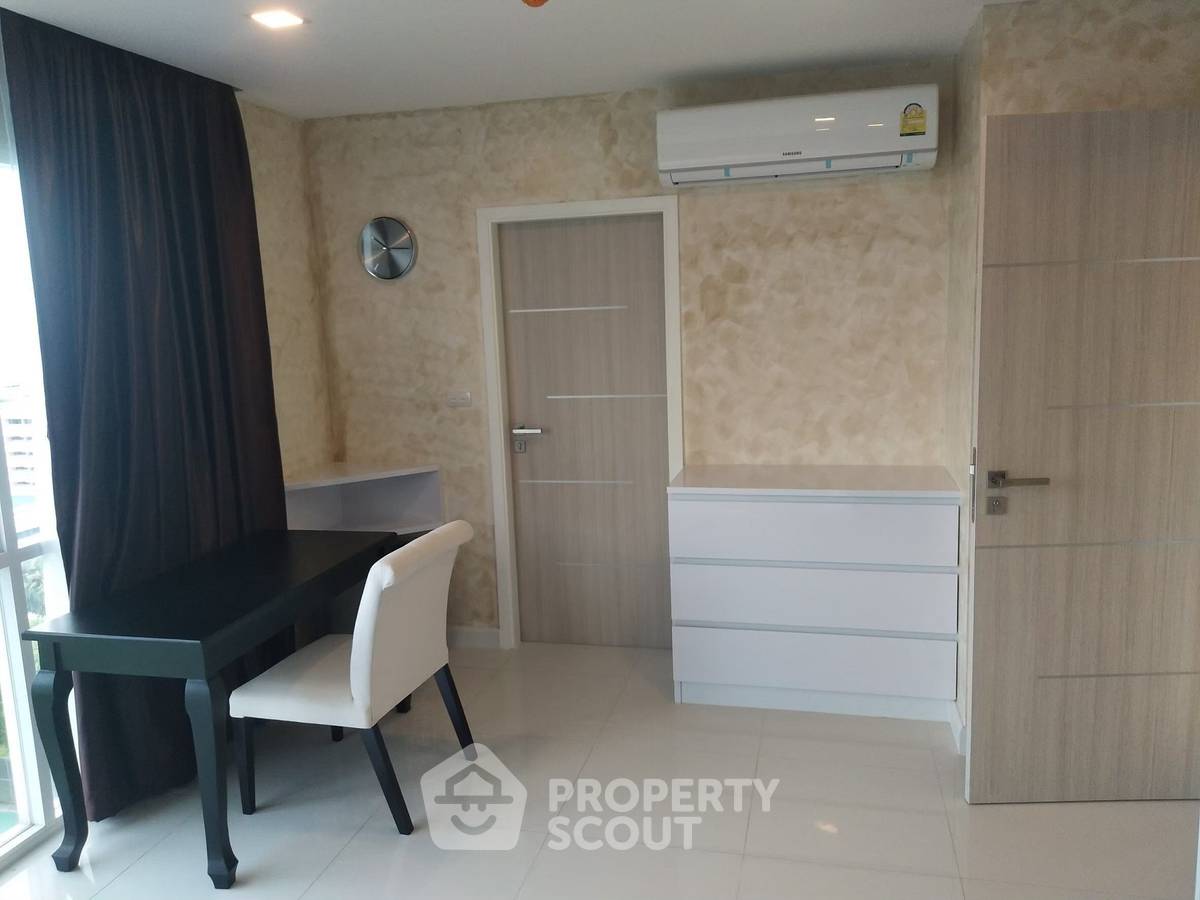 รูป คอนโด 1-ห้องนอน ที่ วัน ทาวเวอร์ พระตำหนัก ใกล้ ถนนพระตำหนัก พัทยา (ID 1011303) - รูปที่ 6/8