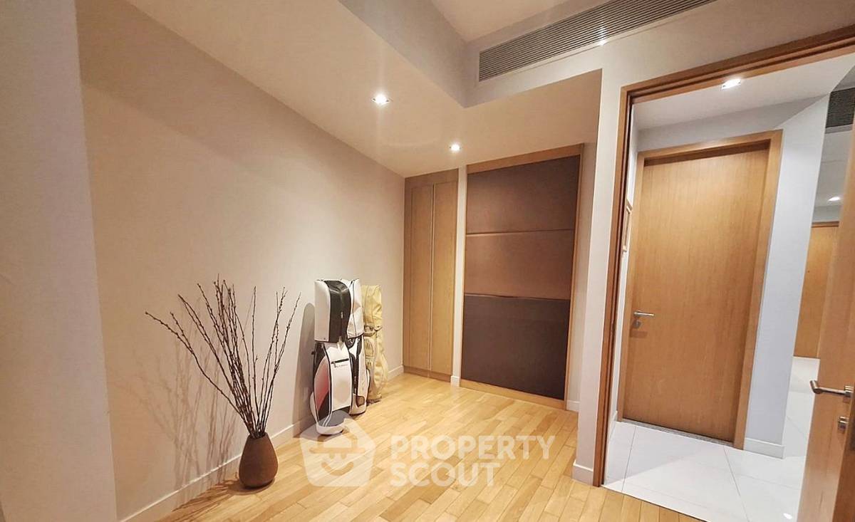 picture 2-BR Condo at Millennium Residence @ Sukhumvit Condominium near BTS Phrom Phong (ID 2030490) - 4/5
