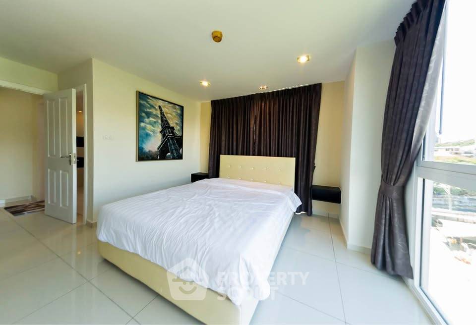 picture 1-BR Condo at Art On The Hill close to Phratamnak (ID 2144385) - 1/7