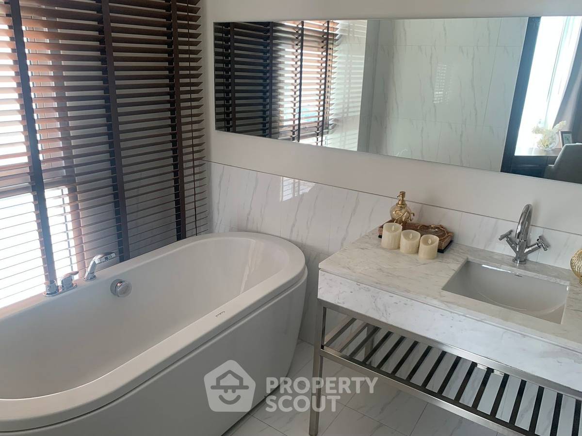 picture 2-BR Condo at Sathorn Prime Residence near BTS Saint Louis (ID 900364) - 4/14