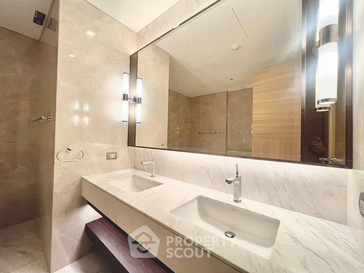 picture 2-BR Condo at Sindhorn Residence near BTS Ratchadamri (ID 1819080) - 12/14