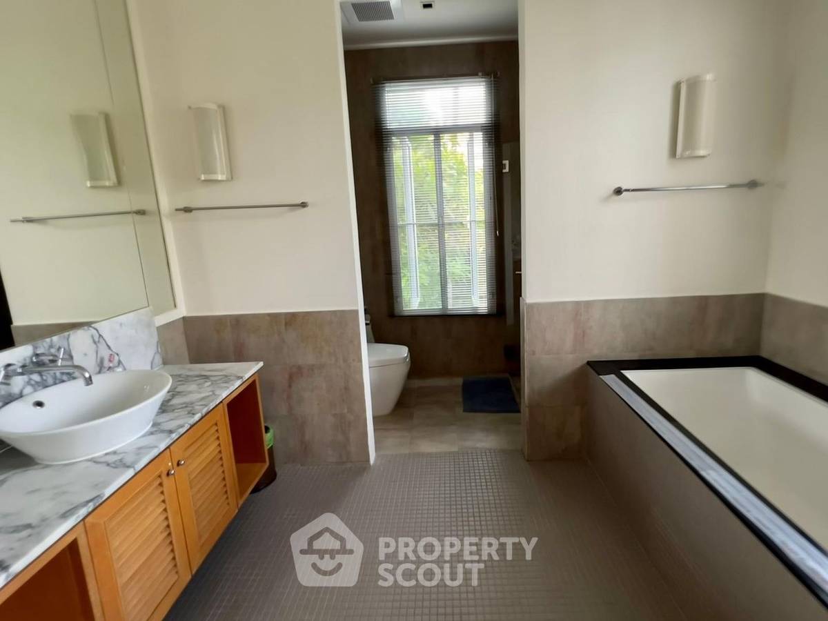 รูป คอนโด 2-ห้องนอน ที่ บลูลากูน รีสอร์ท หัวหิน ใกล้ เดอะ เวเนเซีย (ID 1589777) - รูปที่ 11/13