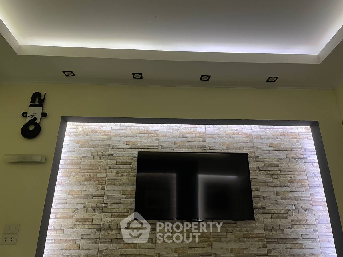 picture Studio Condo at Cosy Beach View close to Phratamnak (ID 1450923) - 3/6