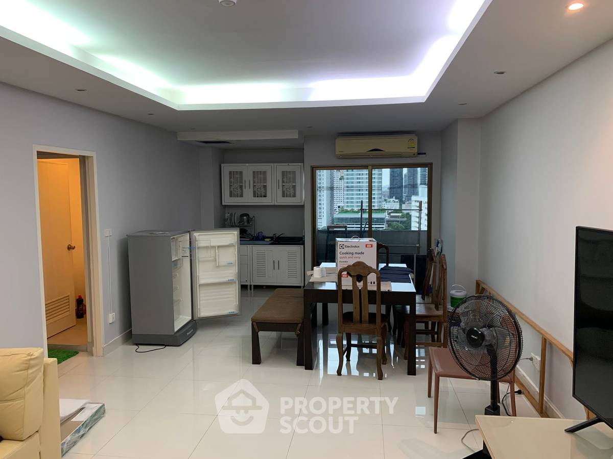 picture 1-BR Condo at Sathorn Suite near BTS Saint Louis (ID 1139826) - 1/8