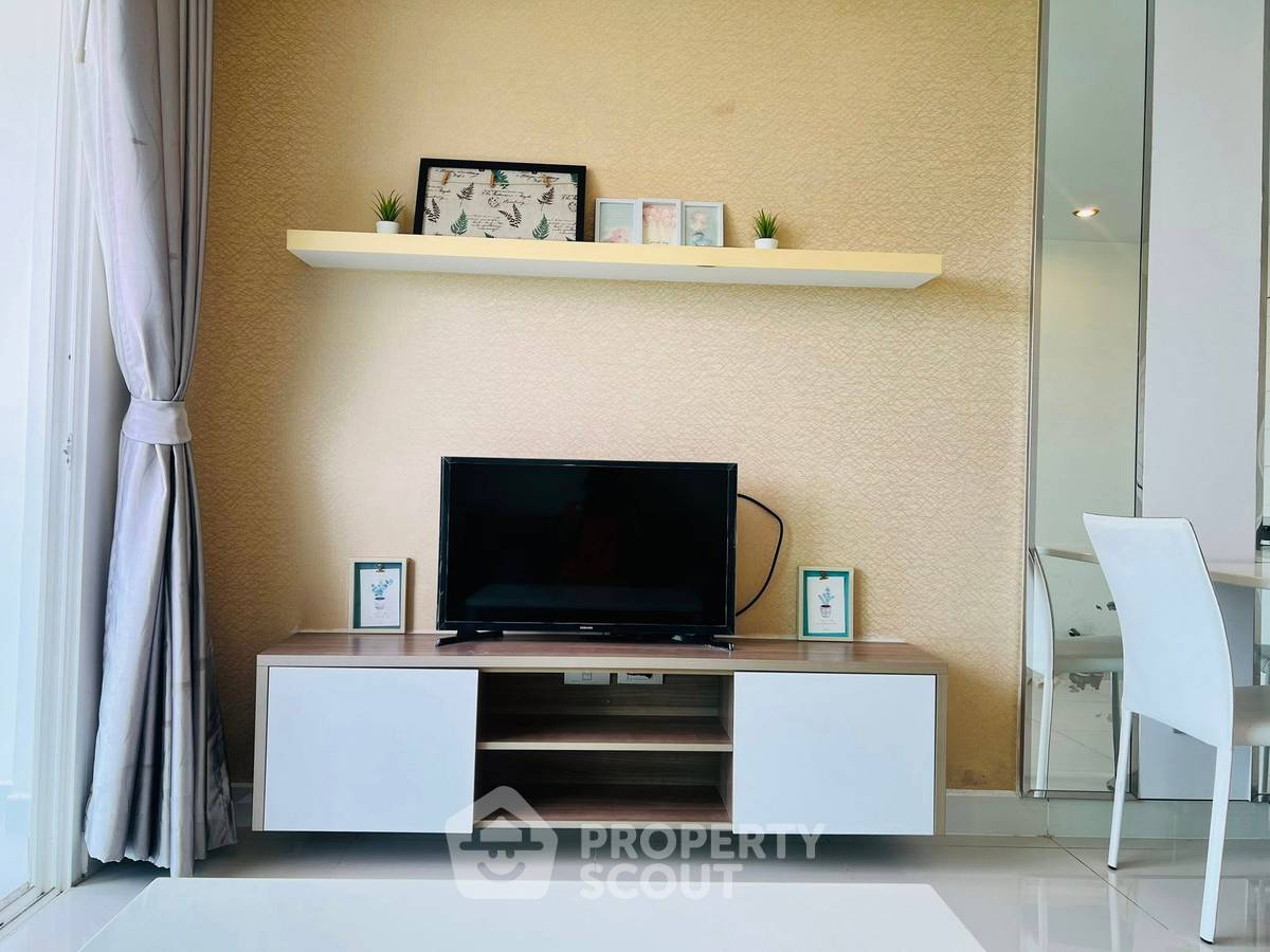 picture 1-BR Condo at Amazon Residence Pattaya Condominiums close to Pattaya (ID 2166621) - 2/6