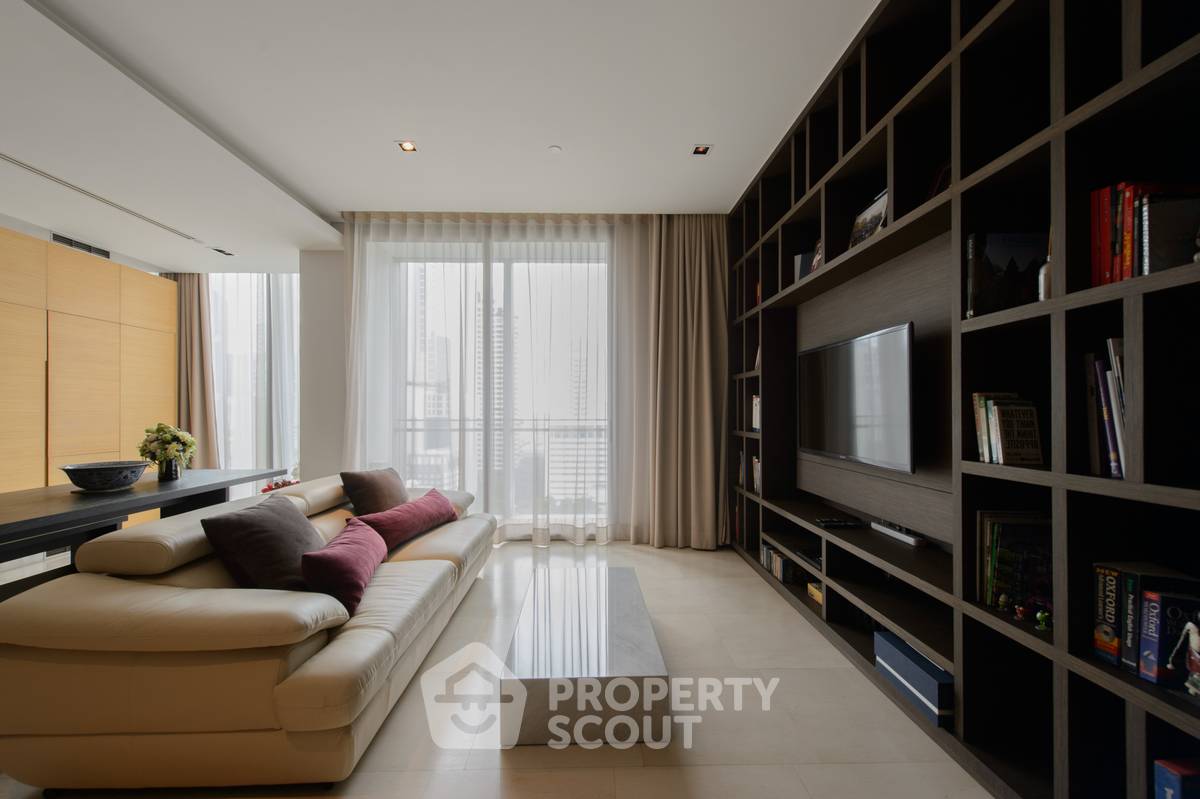picture 2-BR Condo at Saladaeng Residences near MRT Si Lom (ID 426278) - 1/19