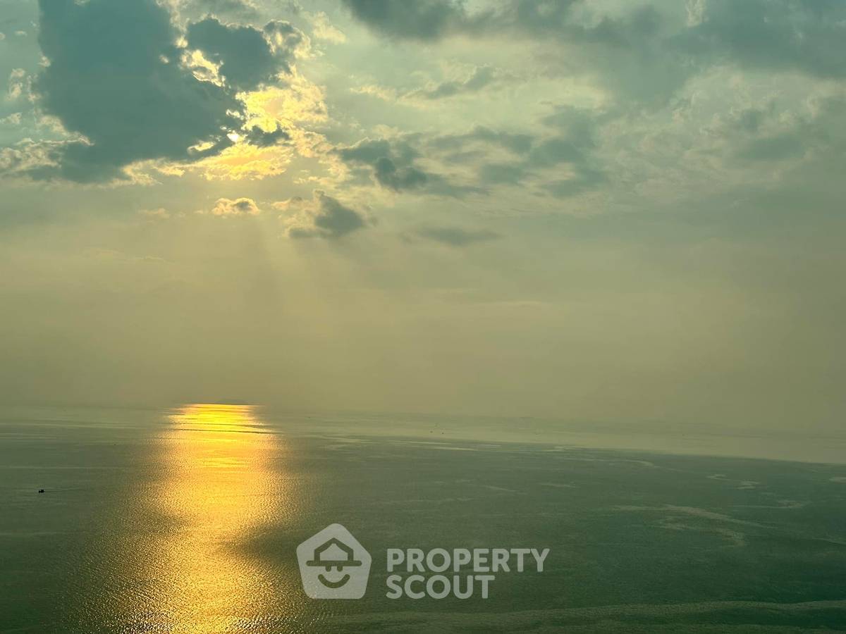รูป คอนโด 1-ห้องนอน ที่ รีเฟล็คชั่น จอมเทียน บีช พัทยา ใกล้ เมืองพัทยา (ID 2136862) - รูปที่ 28/30