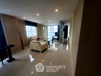 Condos for sale : 2-BR Condo at Park Royal 3 Pattaya close to Phratamnak (ID 1900920)