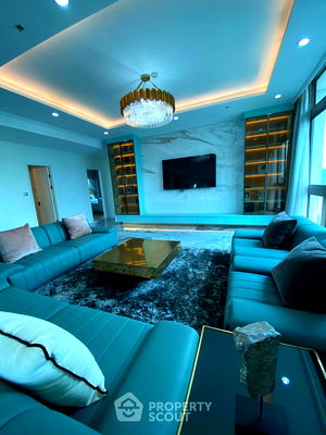Condos for sale : 3-BR Condo at Supalai Oriental Sukhumvit 39 near MRT Phetchaburi (ID 1207144)