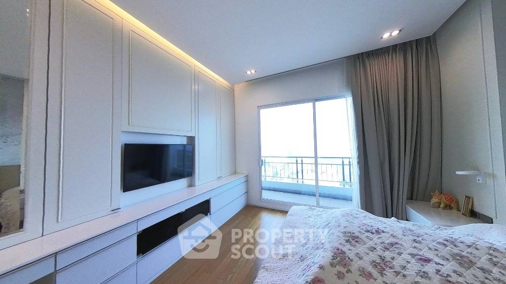 picture 3-BR Condo at Supalai Prima Riva Rama 3 - Narathiwas in Chong Nonsi (ID 1541944) - 9/12