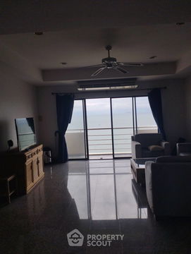3-BR Condo at Beach Villa Viphavadee Condo close to Bangsaray (ID 2169077)