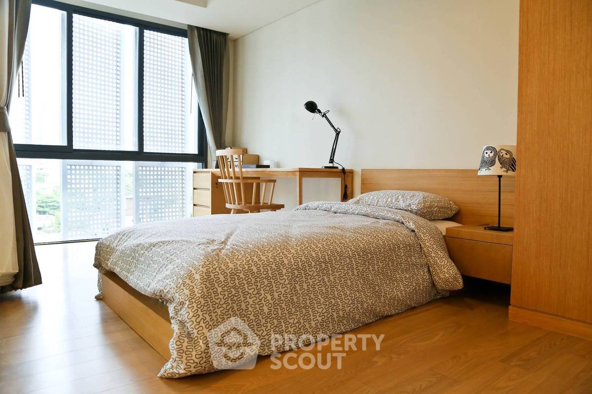 picture 2-BR Condo at Siamese Gioia near MRT Phetchaburi (ID 759652) - 10/13