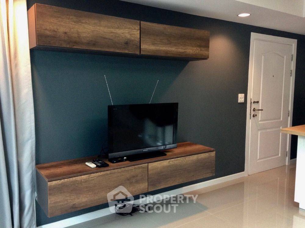 1-BR Condo at The Royal Place Condominium close to Kathu (ID 1002291)