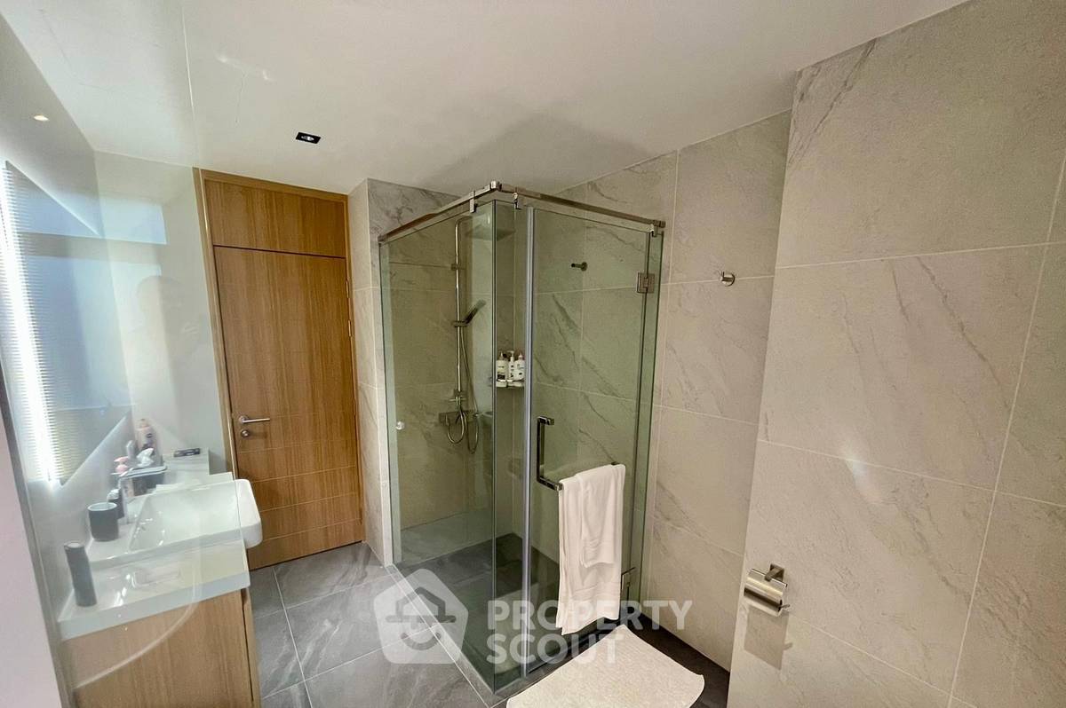picture 2-BR Condo at The Rise Sukhumvit 39 near BTS Phrom Phong (ID 1983697) - 8/15