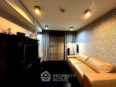 Condos for sale : 1-BR Condo at Noble 09 Ruamrudee near BTS Phloen Chit (ID 2049256)