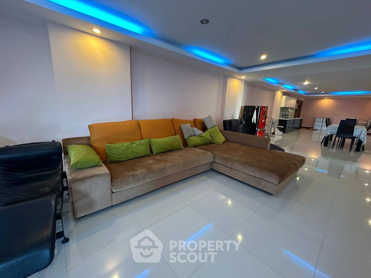 picture 3-BR Condo at Santorini (Huahin Cliff View) close to Eureka Beach Cafe Hua-Hin (ID 1515816) - 22/29