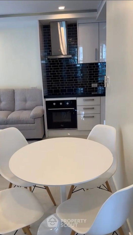 picture 2-BR Condo at Grand Avenue Pattaya close to Pattaya South (ID 2109042) - 4/8