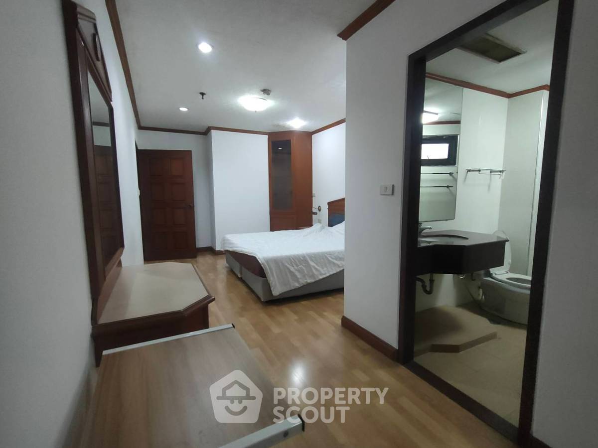 รูป คอนโด 3-ห้องนอน ที่ ฟิฟตี้ฟิฟท์ ทาวเวอร์ คอนโดมิเนียม ใกล้ BTS ทองหล่อ (ID 1517868) - รูปที่ 11/16