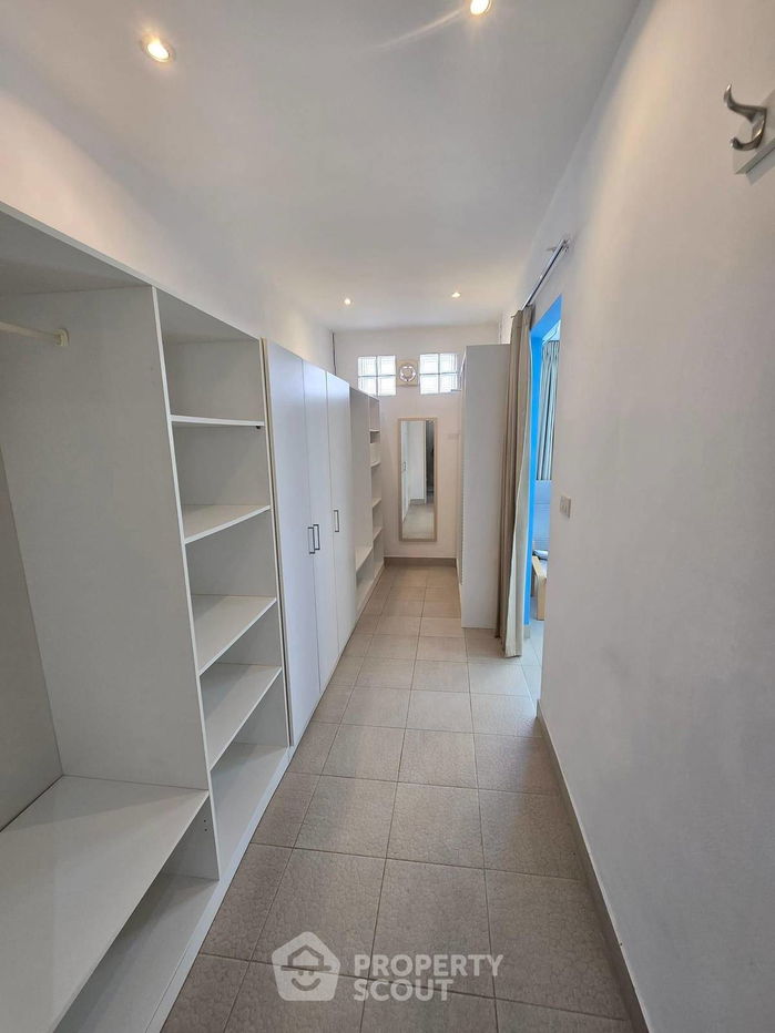 picture 4-BR Condo at Chom Talay Resort Condominium close to Pattaya (ID 1885768) - 17/30