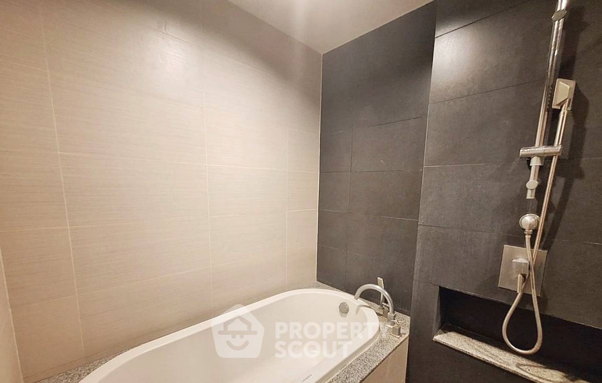 picture 2-BR Condo at Millennium Residence @ Sukhumvit Condominium near BTS Phrom Phong (ID 2030490) - 5/5