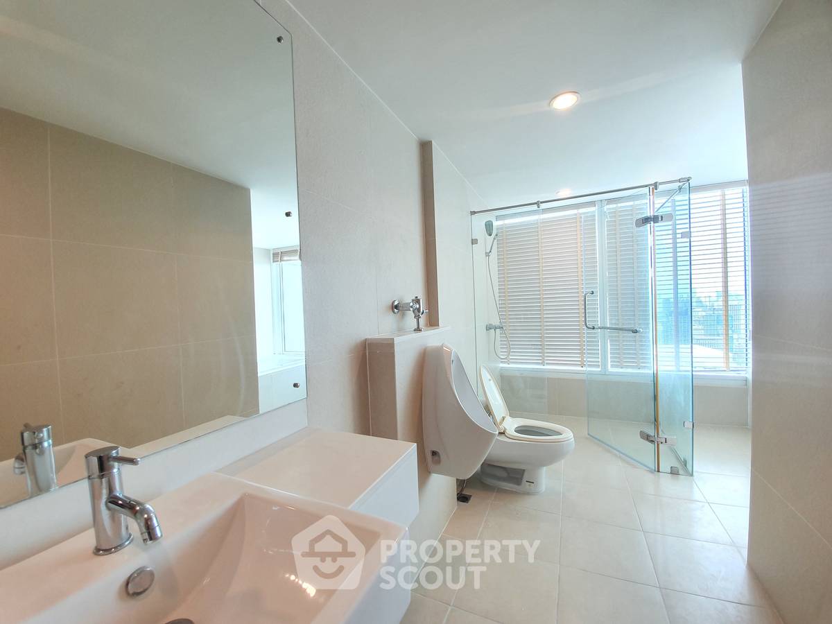 picture 4-BR Condo at Circle Living Prototype New Petchburi near MRT Phetchaburi (ID 1784139) - 14/39