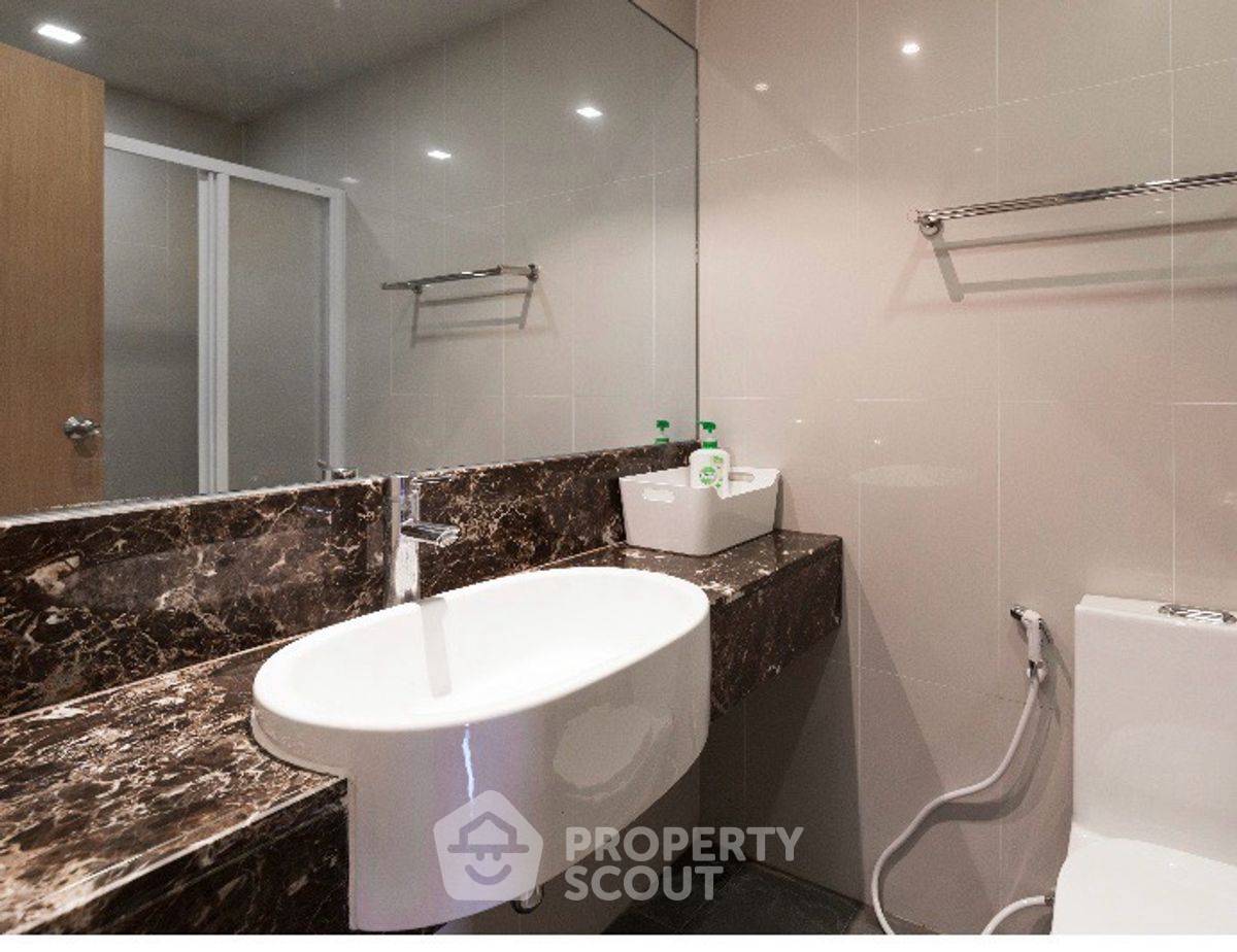 picture 1-BR Condo at Le Cote Sukhumvit 14 near BTS Asok (ID 2103677) - 7/11