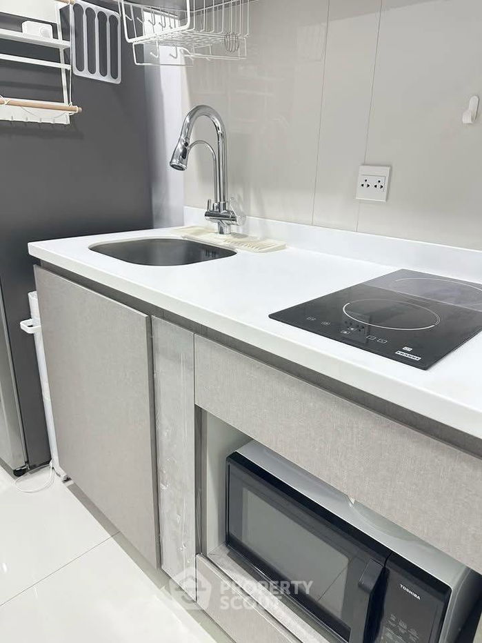 picture 2-BR Condo at Life Asoke - Rama 9 near MRT Phra Ram 9 (ID 2130378) - 8/32