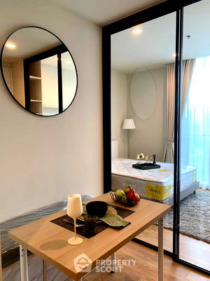Condos for rent : 1-BR Condo at Noble Around Sukhumvit 33 near BTS Phrom Phong (ID 2112251)