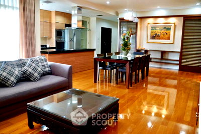 Condos for rent Sukumvit 39 : 3-BR Condo at The Cadogan Private Residence near BTS Phrom Phong (ID 515486)