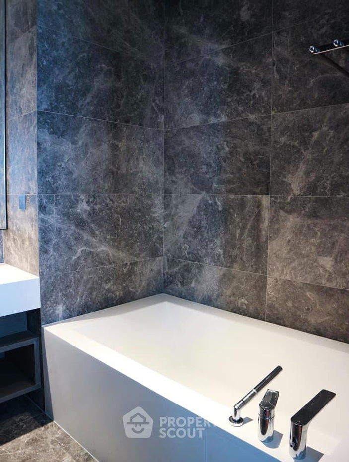 picture 1-BR Condo at Banyan Tree Residences Bangkok Condominium near MRT Hua Lamphong (ID 710841) - 12/15