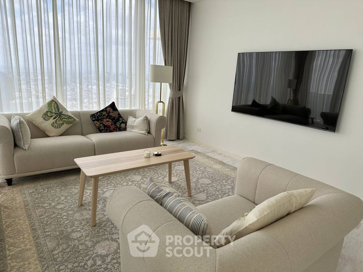 picture 2-BR Condo at Four Seasons Private Residences Bangkok near BTS Saphan Taksin (ID 1466869) - 3/7