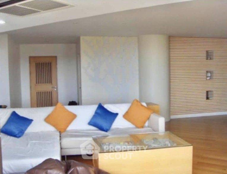 picture 3-BR Condo at Palm Pavilion Hua Hin close to Hua Hin City (ID 1258707) - 5/5