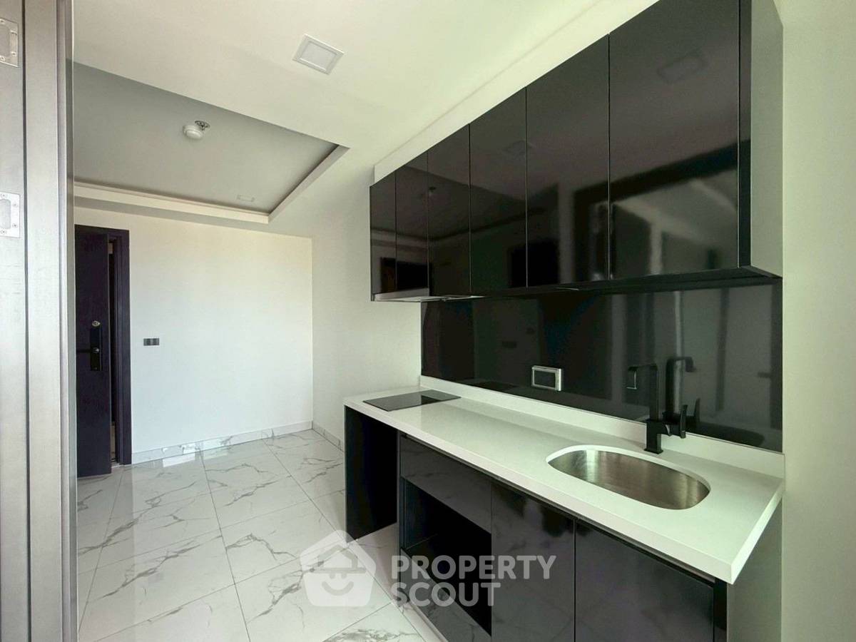 รูป คอนโด 4-ห้องนอน ที่ อคาเดีย มิลเลนเนียม ทาวเวอร์ ใกล้ พัทยาใต้ (ID 2137480) - รูปที่ 6/13